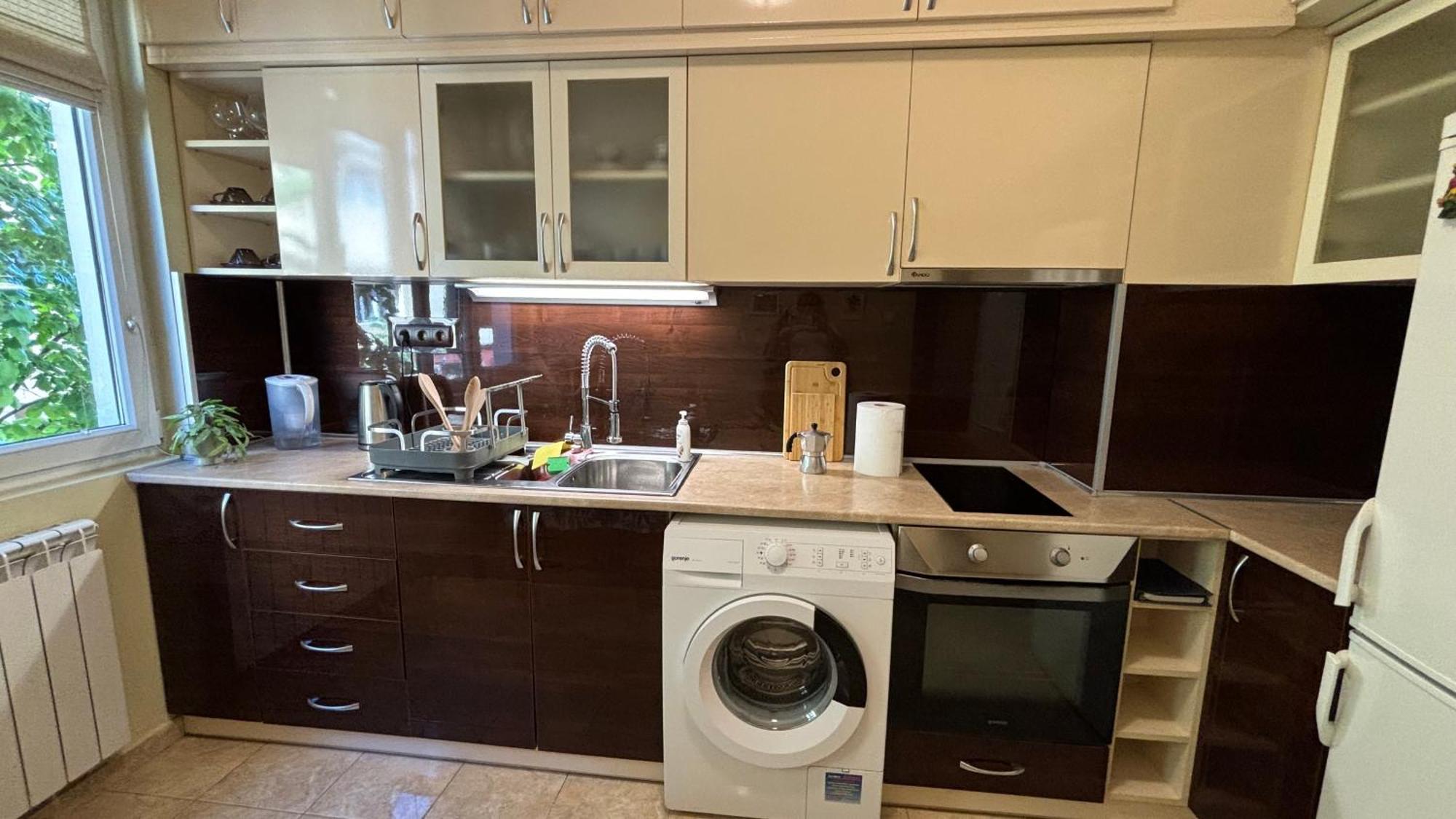 Quiet 2 Bedrooms Downtown Apartament *